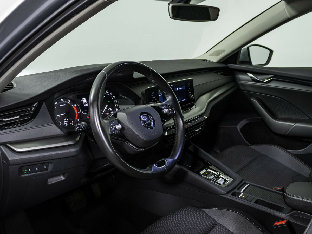 Купить Skoda Octavia с пробегом. Фото: #7