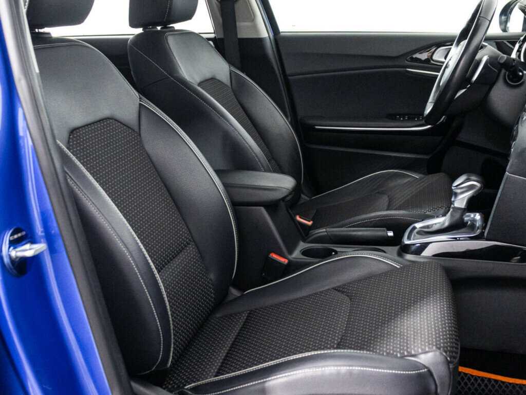 Купить Kia Ceed с пробегом. Фото: #22