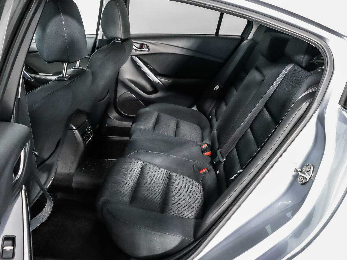 Купить Mazda 6 с пробегом. Фото: #11