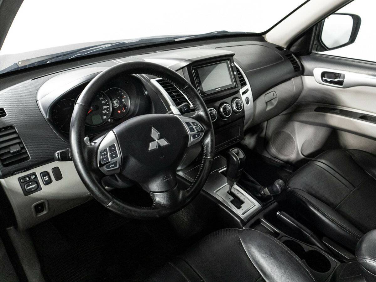 Купить Mitsubishi Pajero Sport с пробегом. Фото: #10