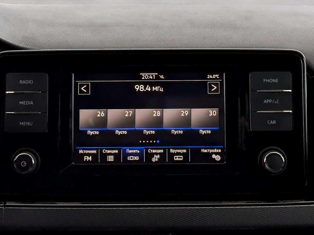 Купить Volkswagen Polo с пробегом. Фото: #12