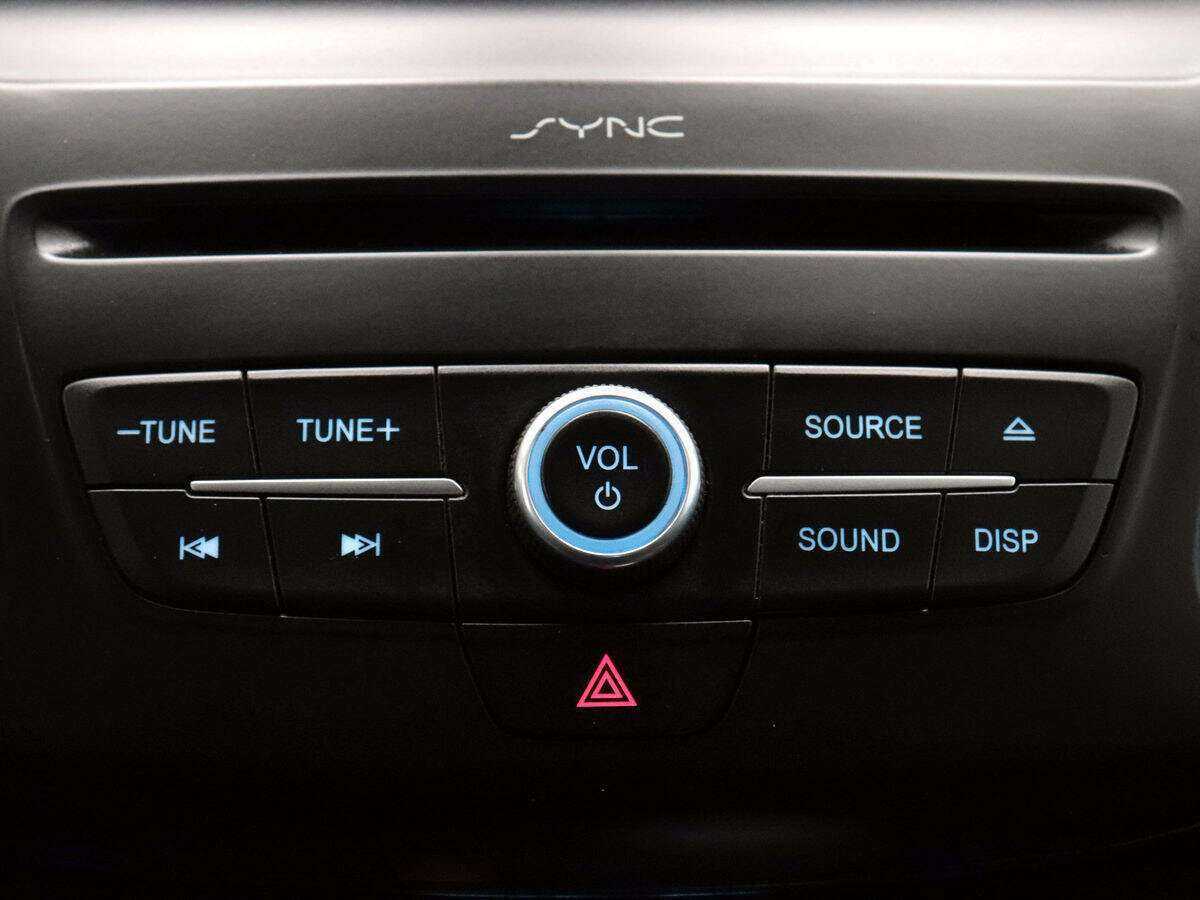 Купить Ford Focus с пробегом. Фото: #17