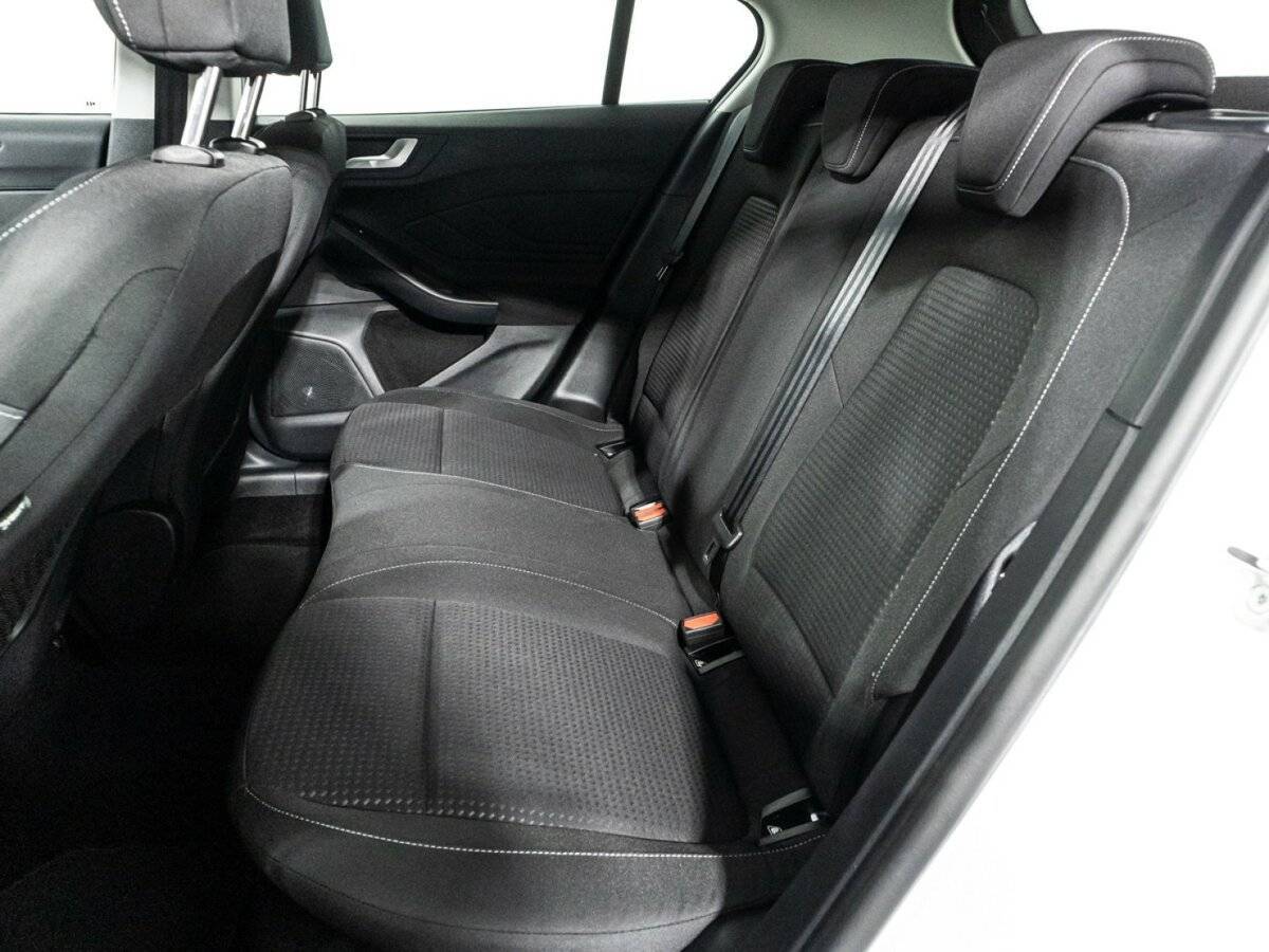 Купить Ford Focus с пробегом. Фото: #9