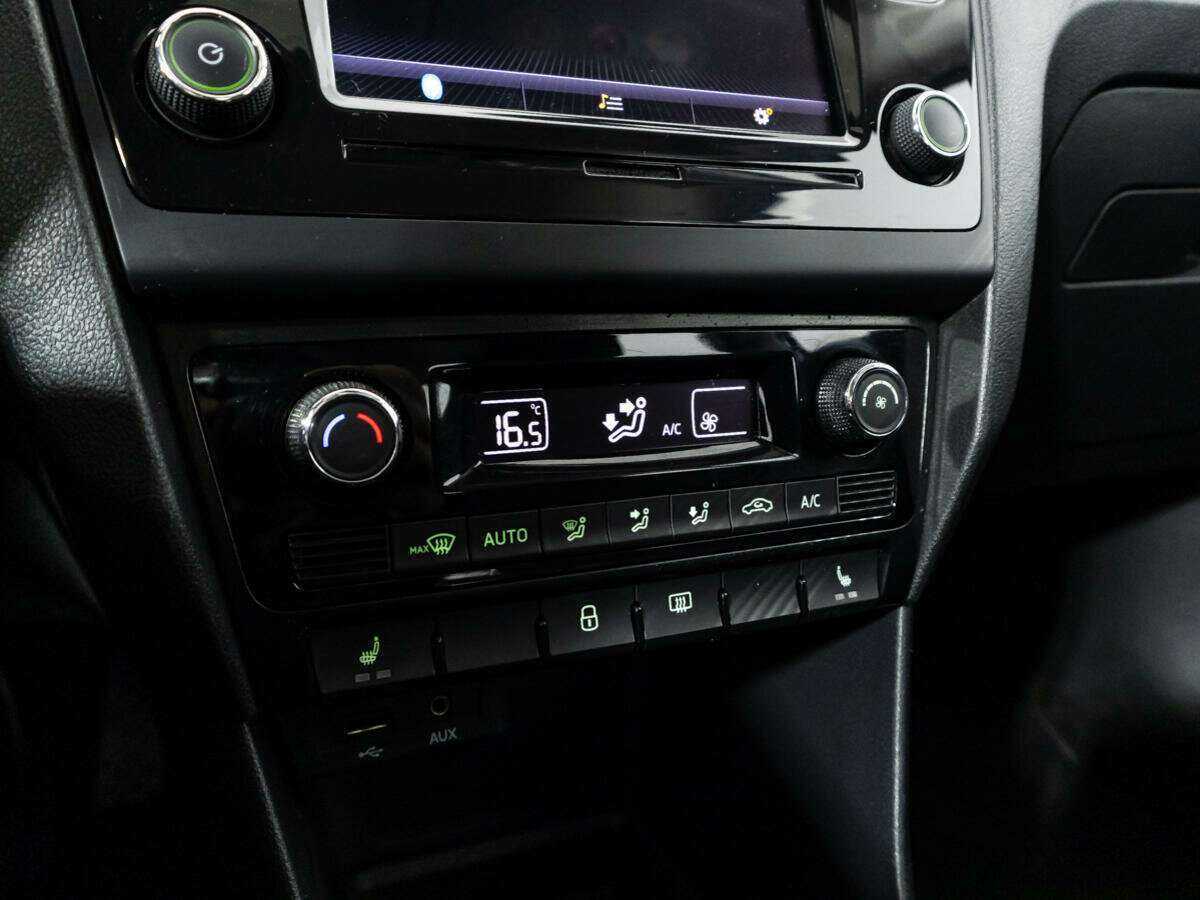 Купить Skoda Rapid с пробегом. Фото: #15