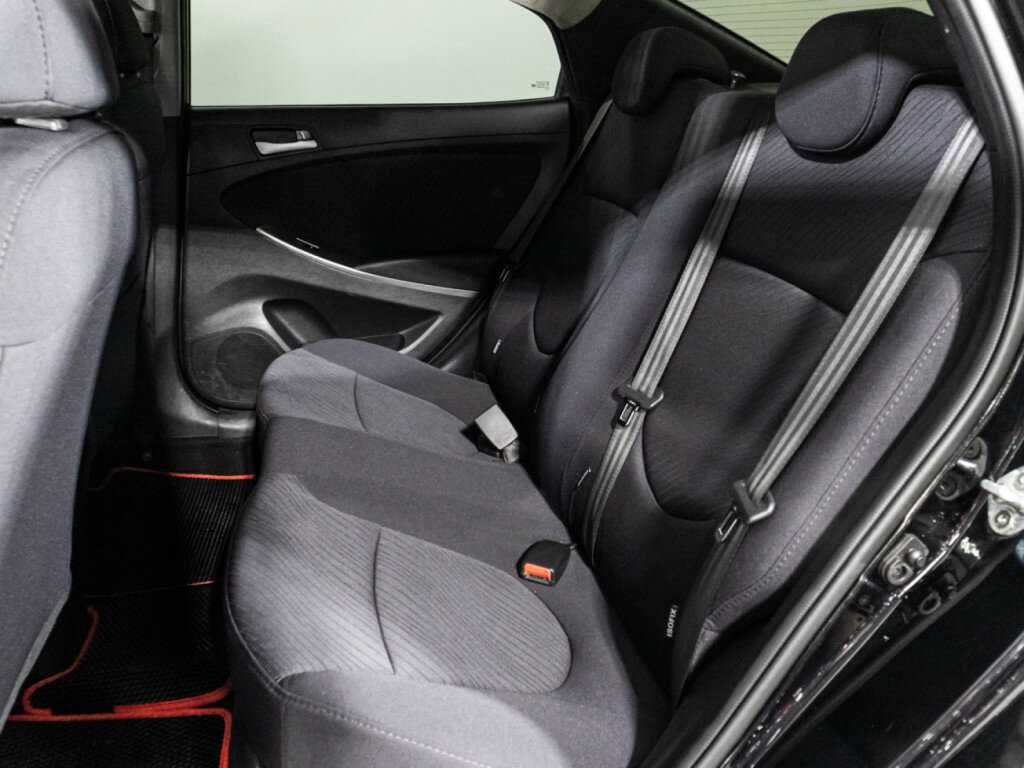 Купить Hyundai Solaris с пробегом. Фото: #9