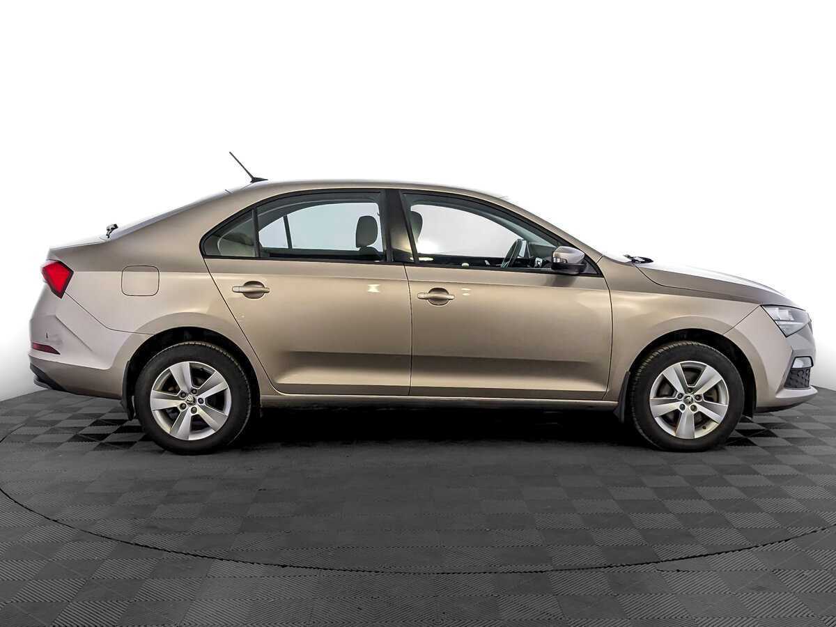 Купить Skoda Rapid с пробегом. Фото: #3