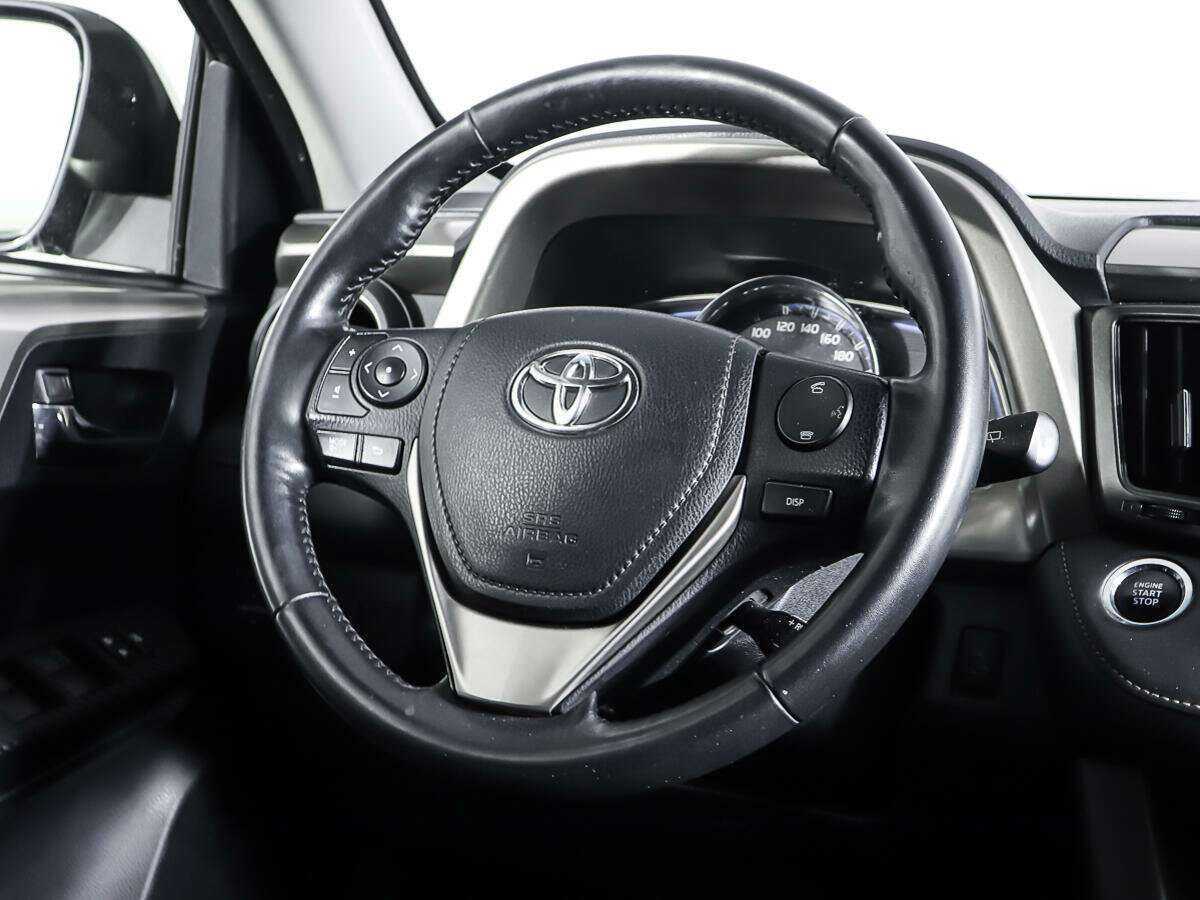 Купить Toyota RAV4 с пробегом. Фото: #15