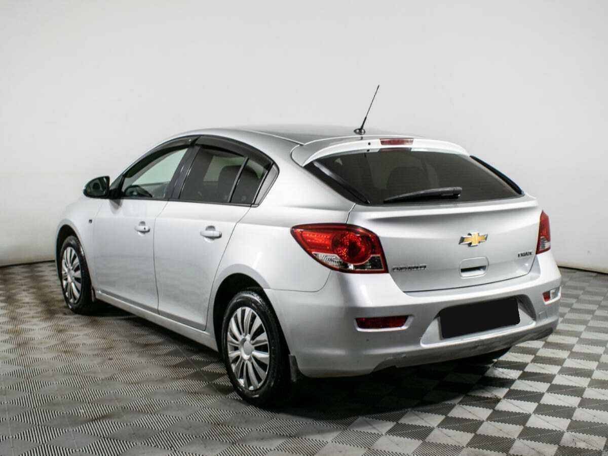 Купить Chevrolet Cruze с пробегом. Фото: #5
