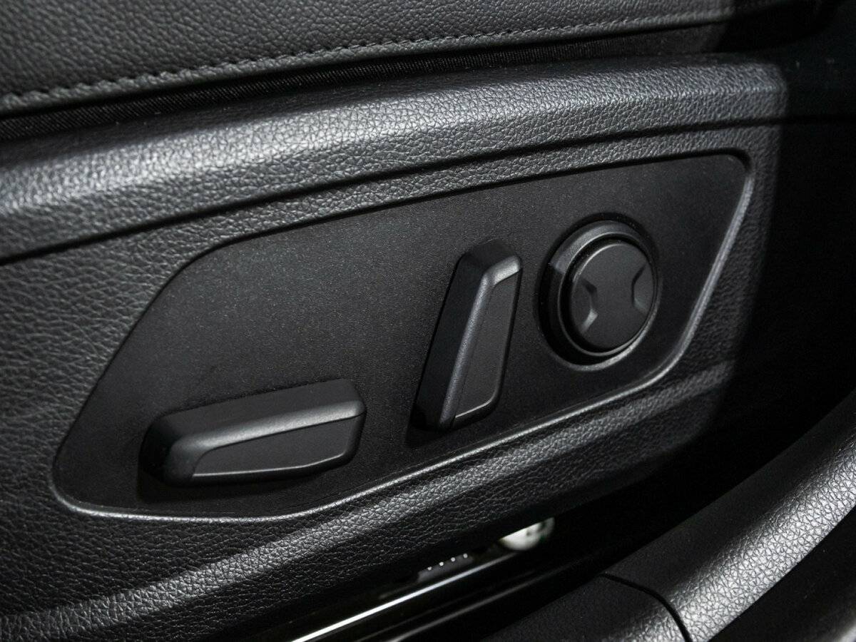 Купить Kia K5 с пробегом. Фото: #17