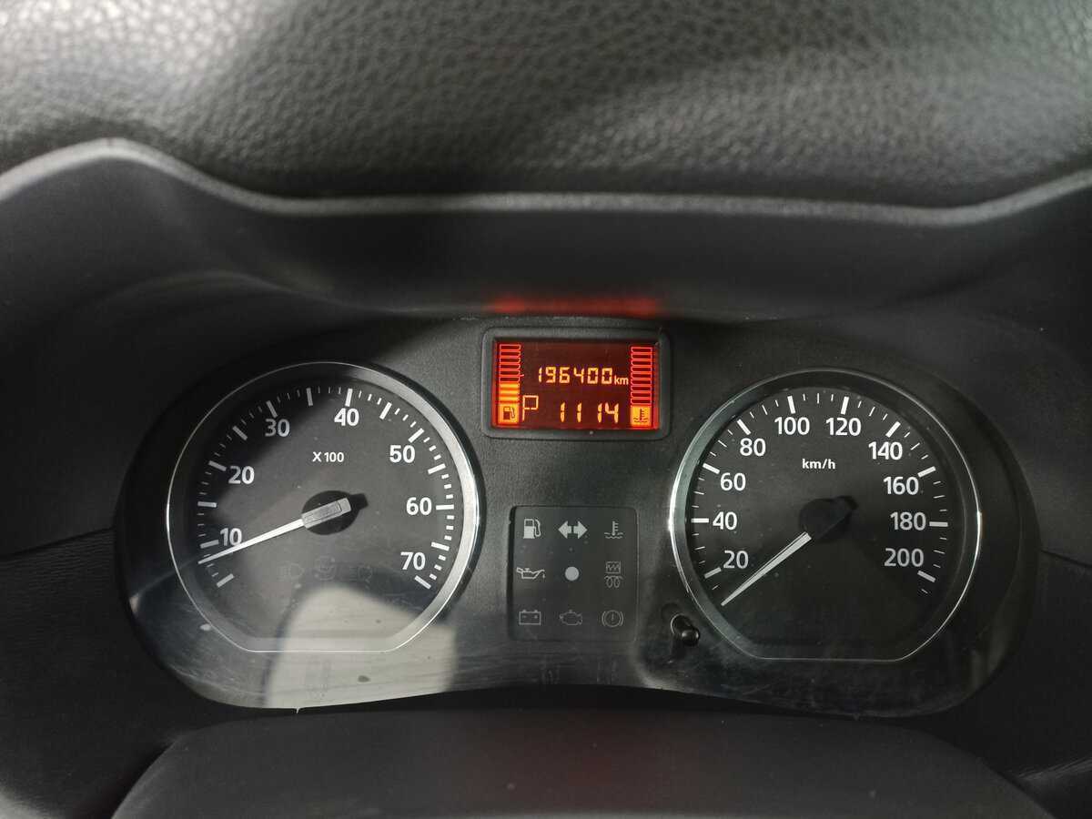 Купить Nissan Terrano с пробегом. Фото: #10