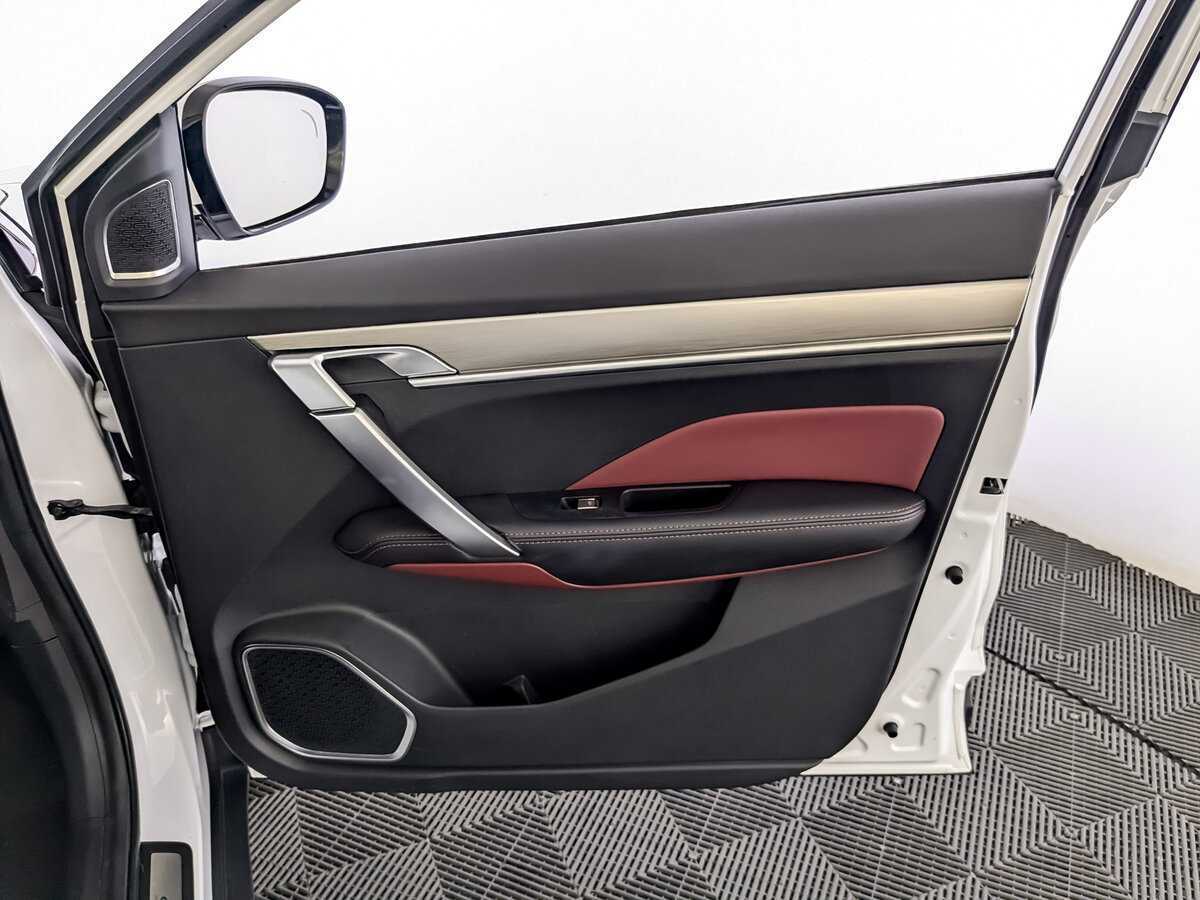 Купить Geely Coolray с пробегом. Фото: #20