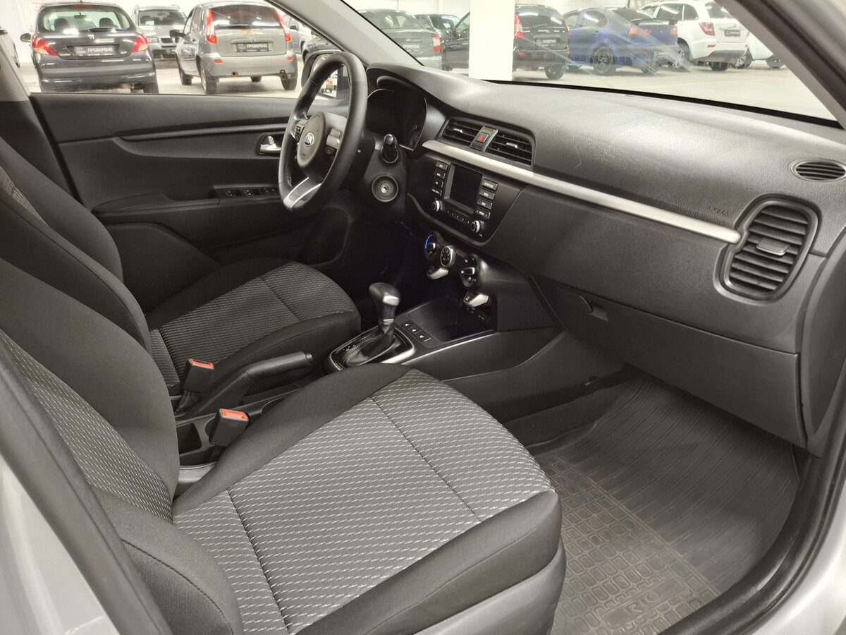 Купить Kia Rio с пробегом. Фото: #10