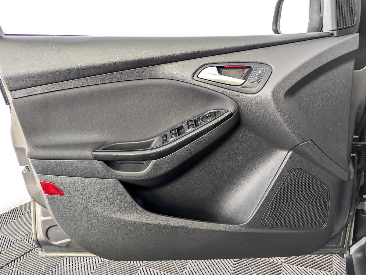 Купить Ford Focus с пробегом. Фото: #13