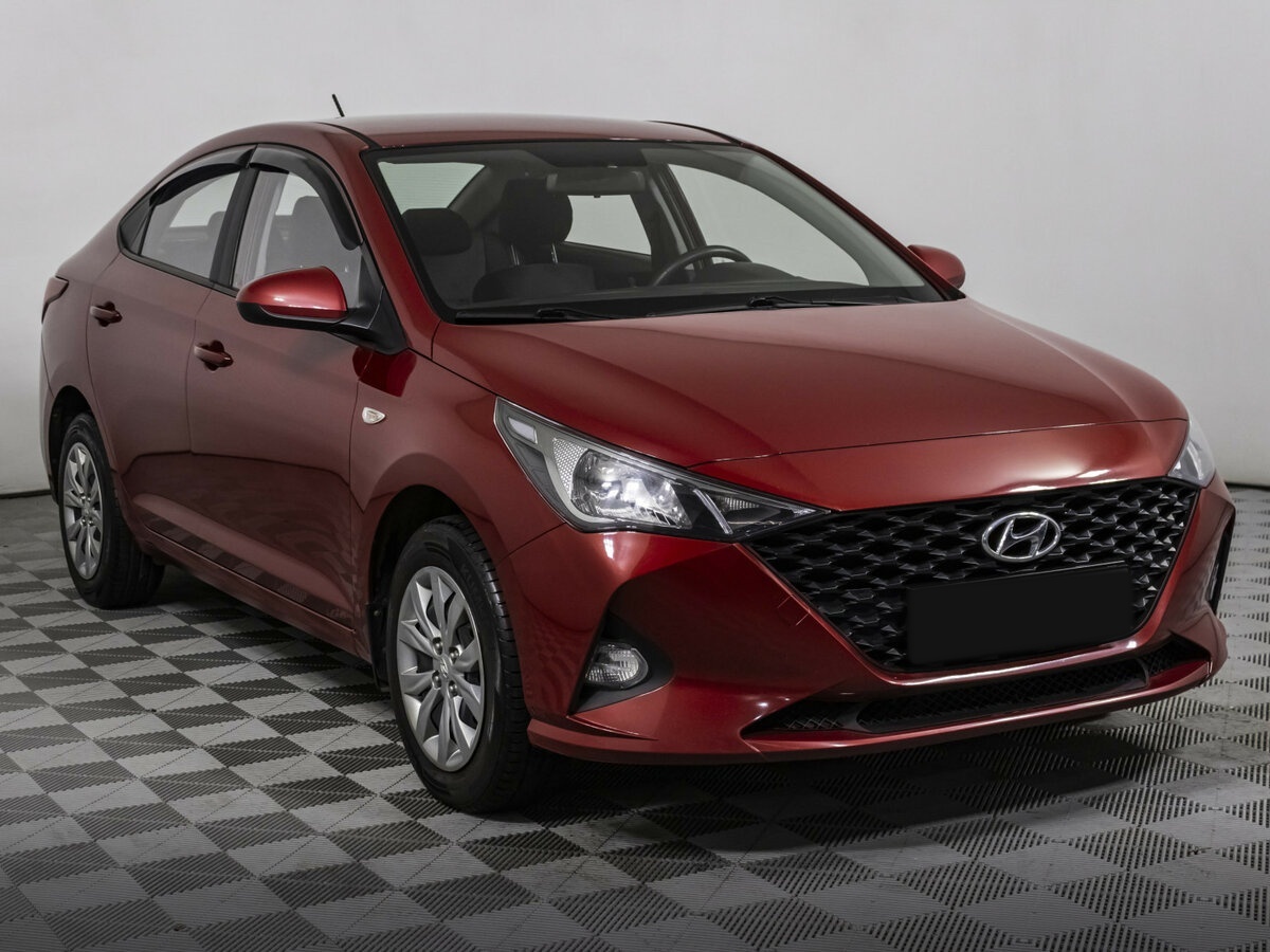 Купить Hyundai Solaris с пробегом. Фото: #2