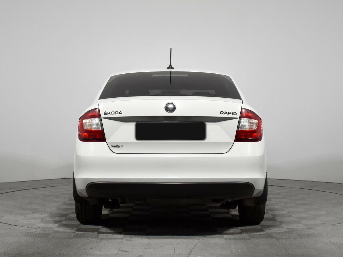 Купить Skoda Rapid с пробегом. Фото: #4