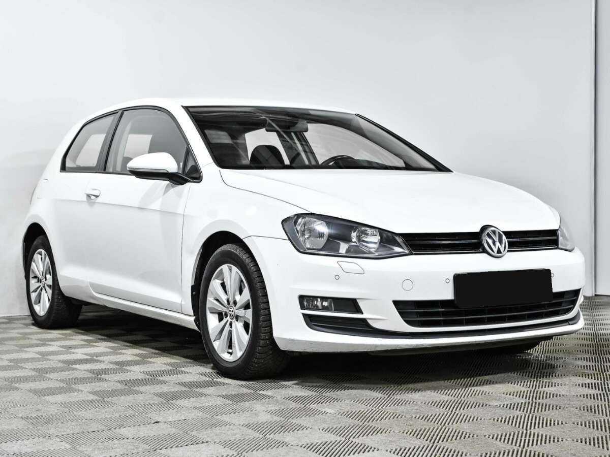 Купить Volkswagen Golf с пробегом. Фото: #2