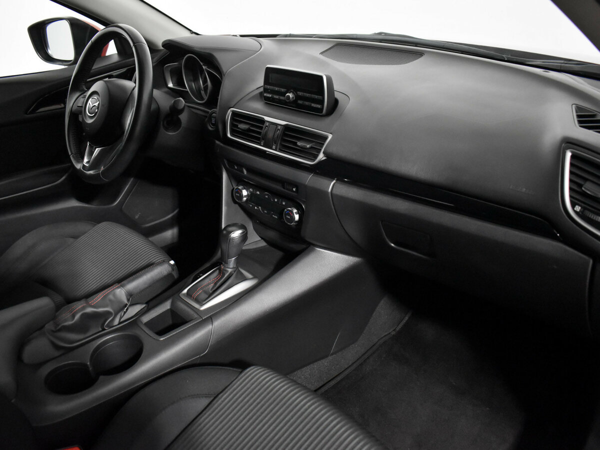Купить Mazda 3 с пробегом. Фото: #13