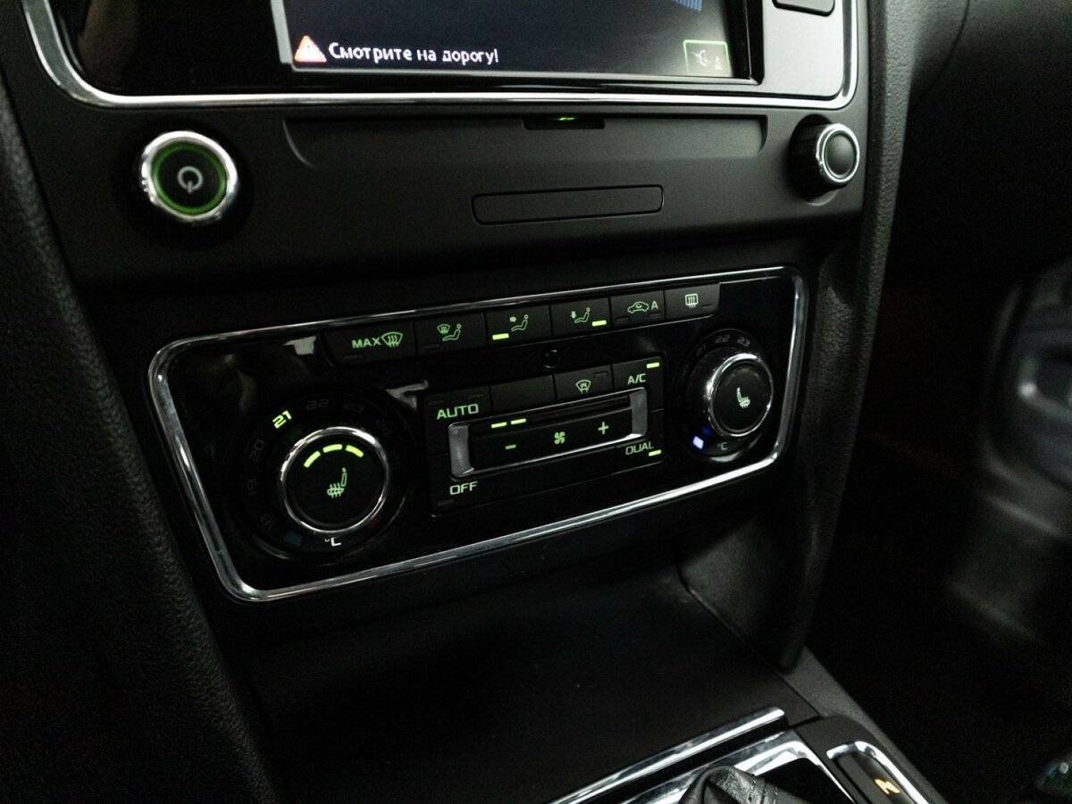 Купить Skoda Superb с пробегом. Фото: #18