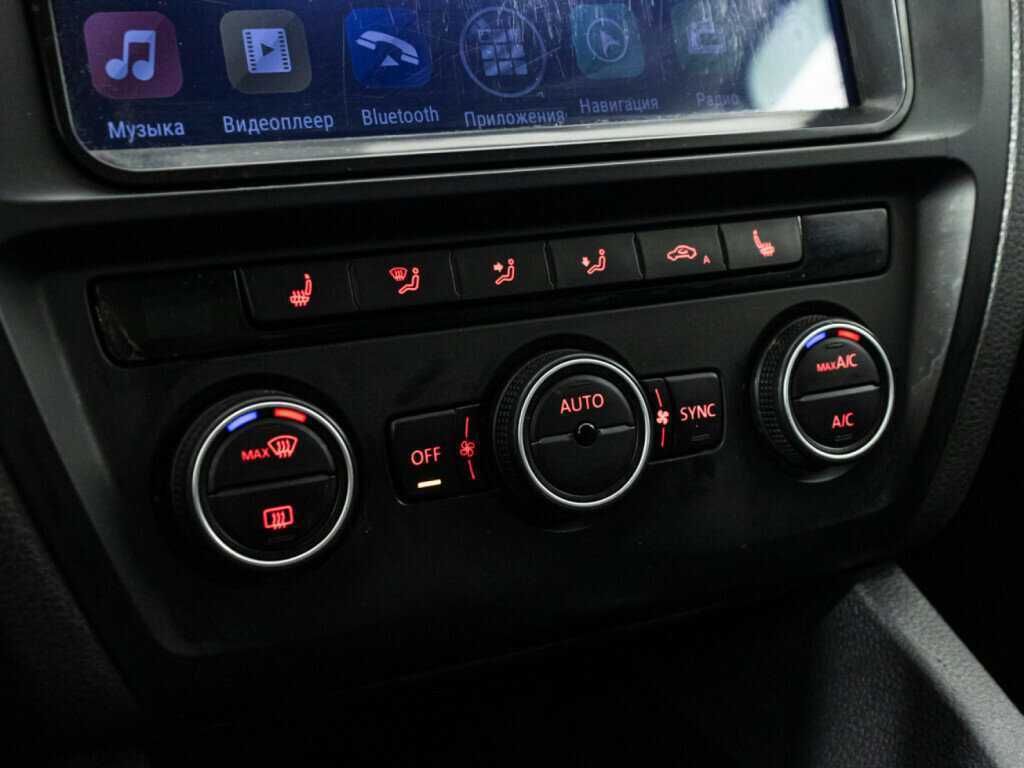 Купить Volkswagen Jetta с пробегом. Фото: #16