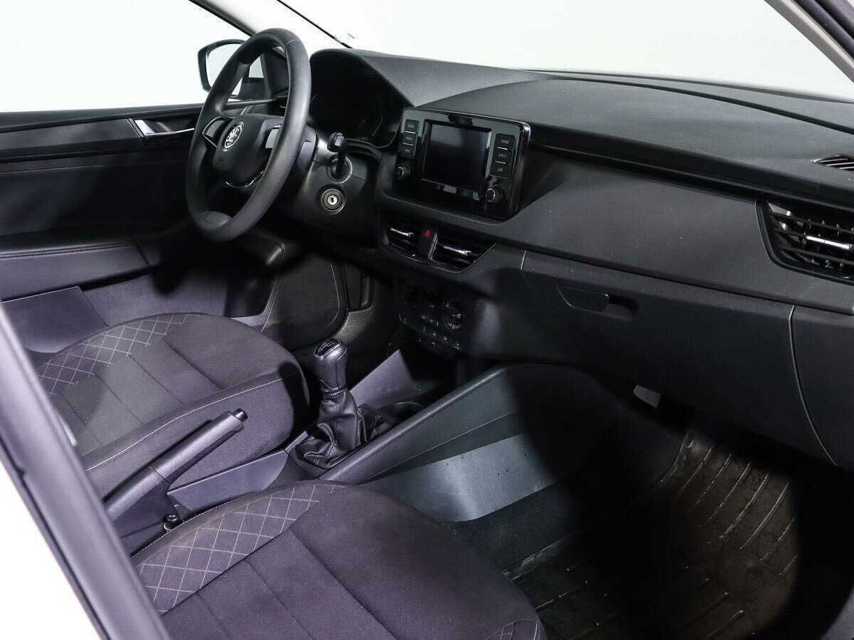 Купить Skoda Rapid с пробегом. Фото: #6