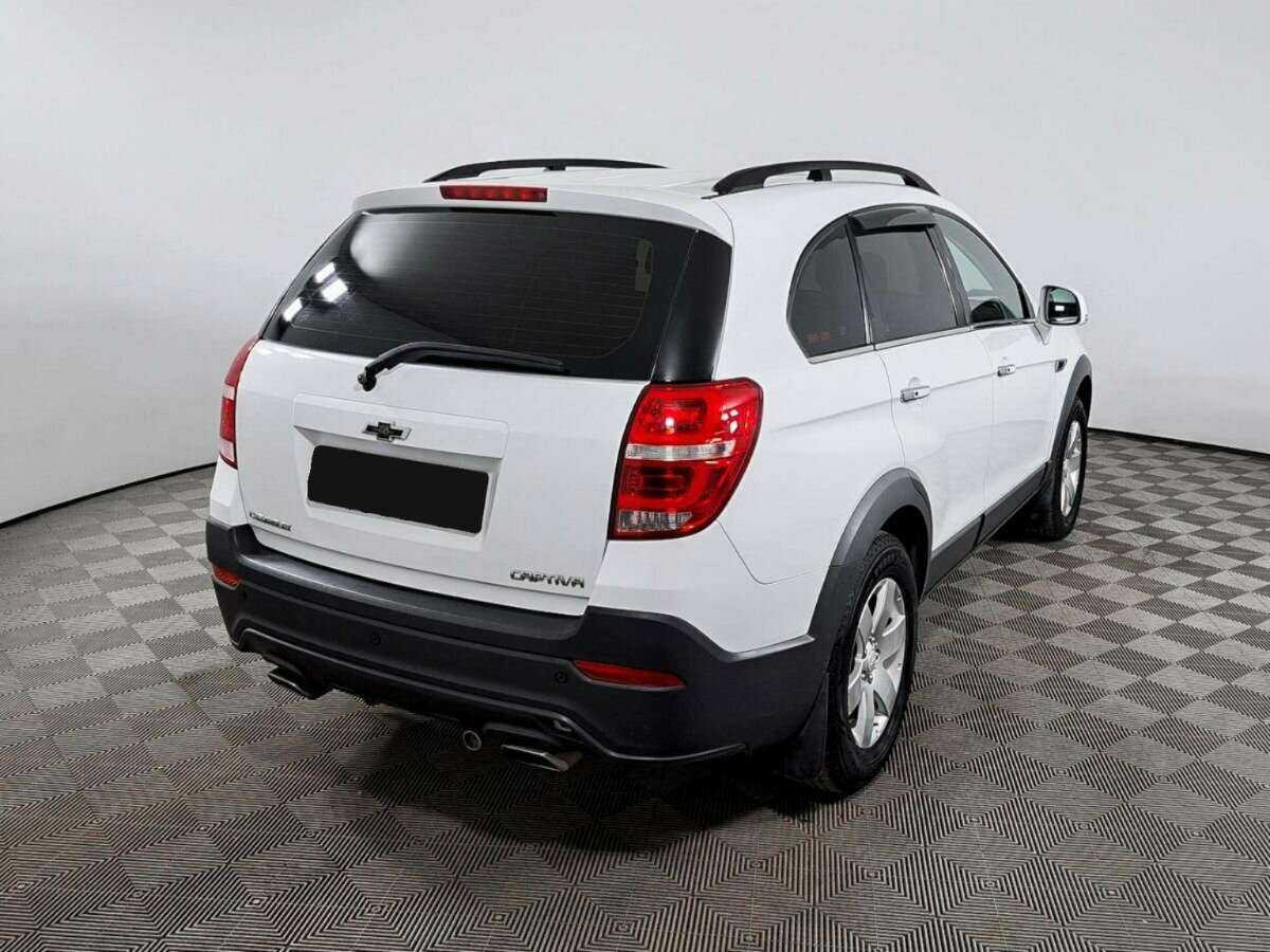 Купить Chevrolet Captiva с пробегом. Фото: #4