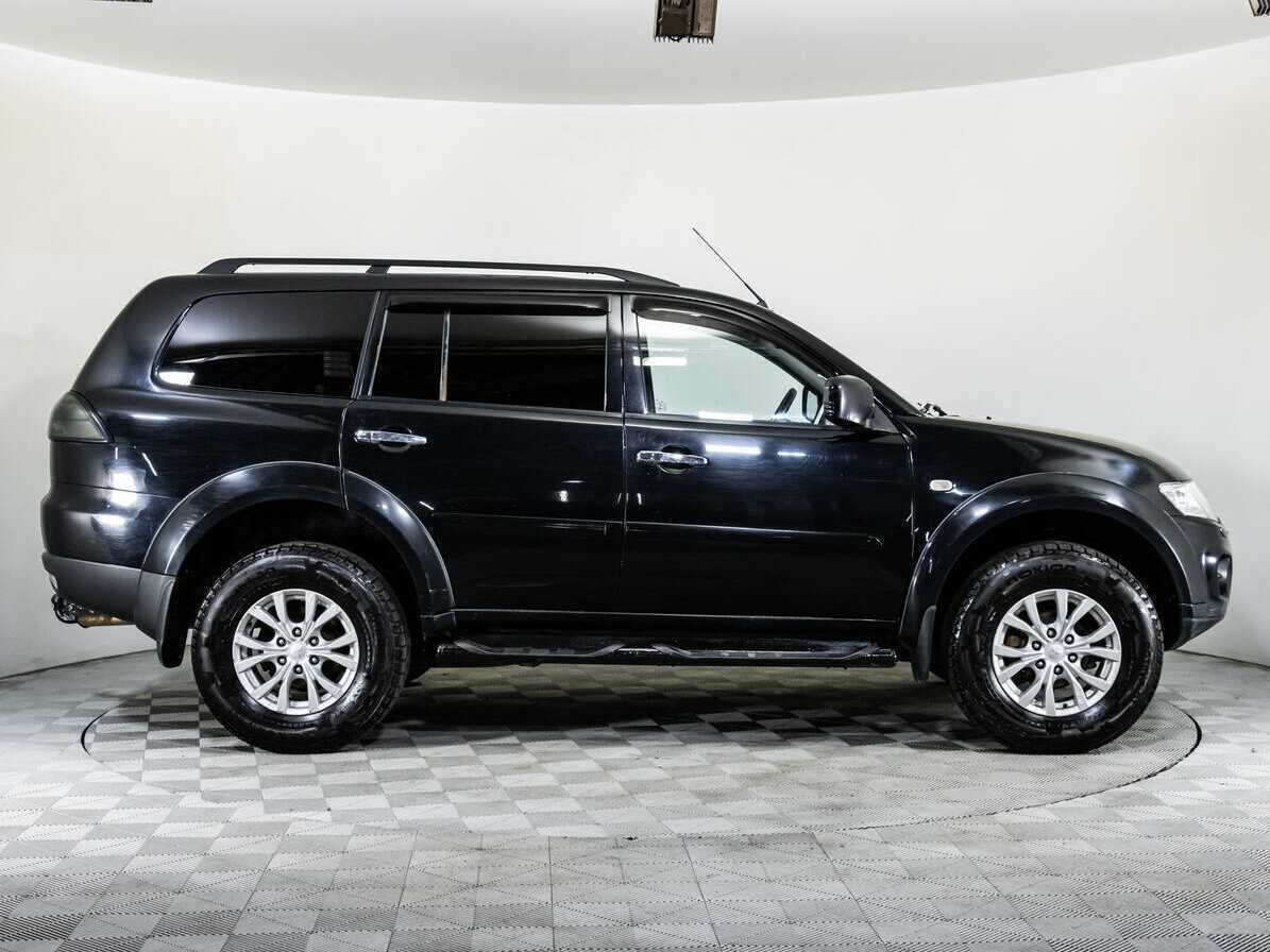 Купить Mitsubishi Pajero Sport с пробегом. Фото: #3