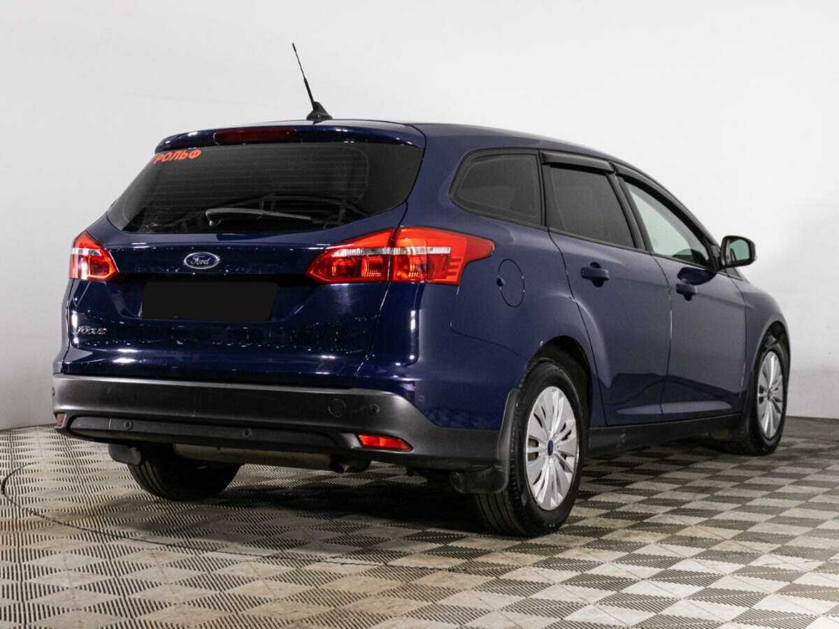 Купить Ford Focus с пробегом. Фото: #4