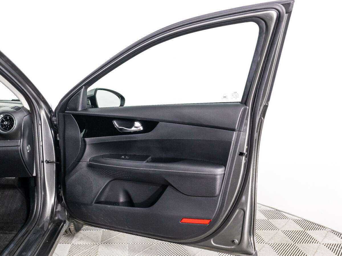 Купить Kia Cerato с пробегом. Фото: #27