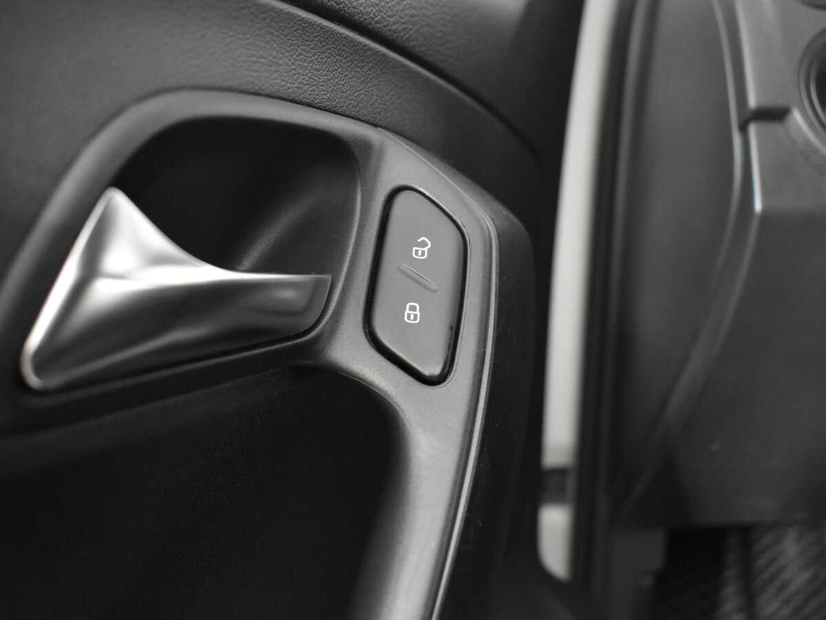 Купить Volkswagen Polo с пробегом. Фото: #7