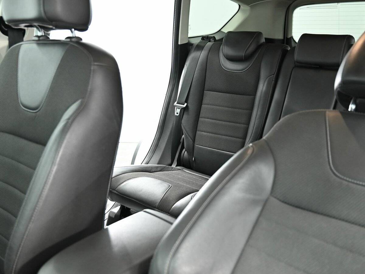 Купить Ford Kuga с пробегом. Фото: #12