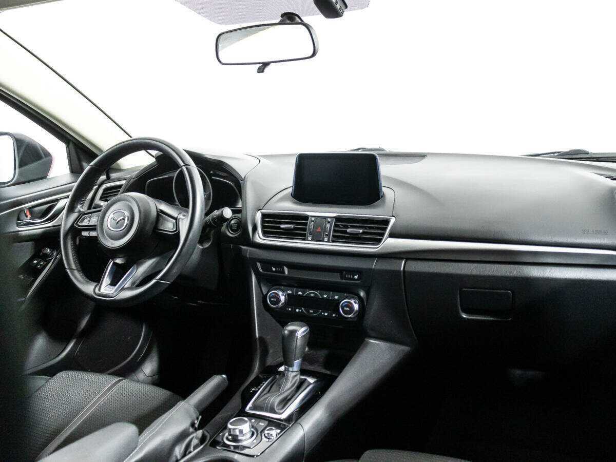 Купить Mazda 3 с пробегом. Фото: #8