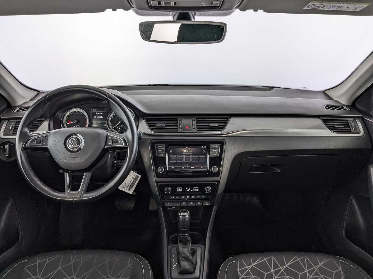 Купить Skoda Rapid с пробегом. Фото: #9