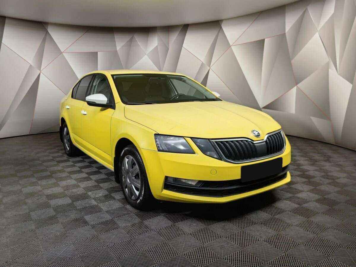 Купить Skoda Octavia с пробегом. Фото: #2