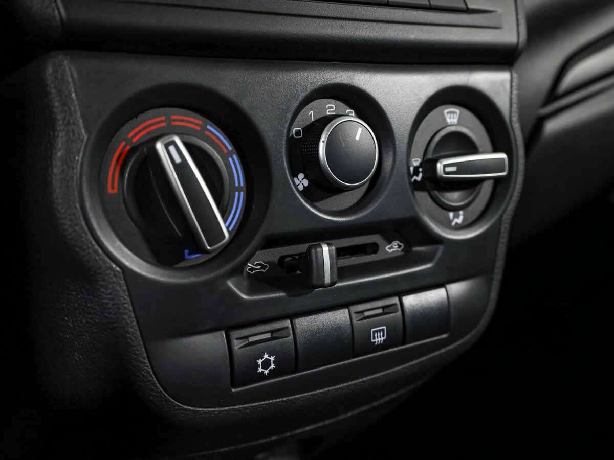 Купить Lada (ВАЗ) Granta с пробегом. Фото: #12