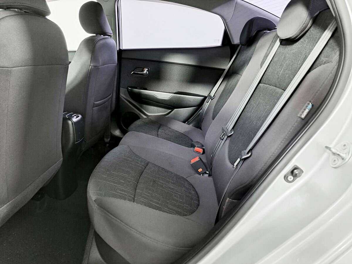 Купить Kia Rio с пробегом. Фото: #9