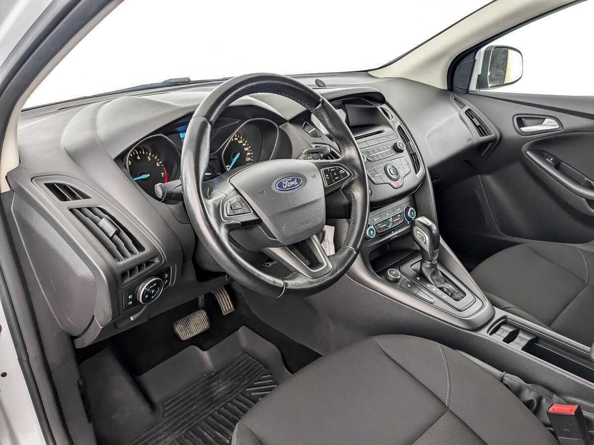 Купить Ford Focus с пробегом. Фото: #15