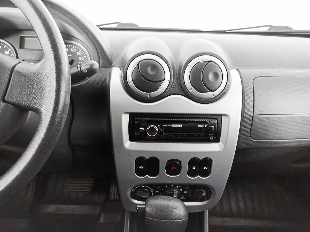 Купить Renault Sandero с пробегом. Фото: #12