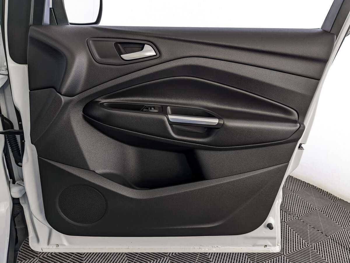 Купить Ford Kuga с пробегом. Фото: #20