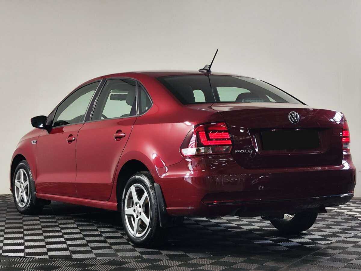 Купить Volkswagen Polo с пробегом. Фото: #4