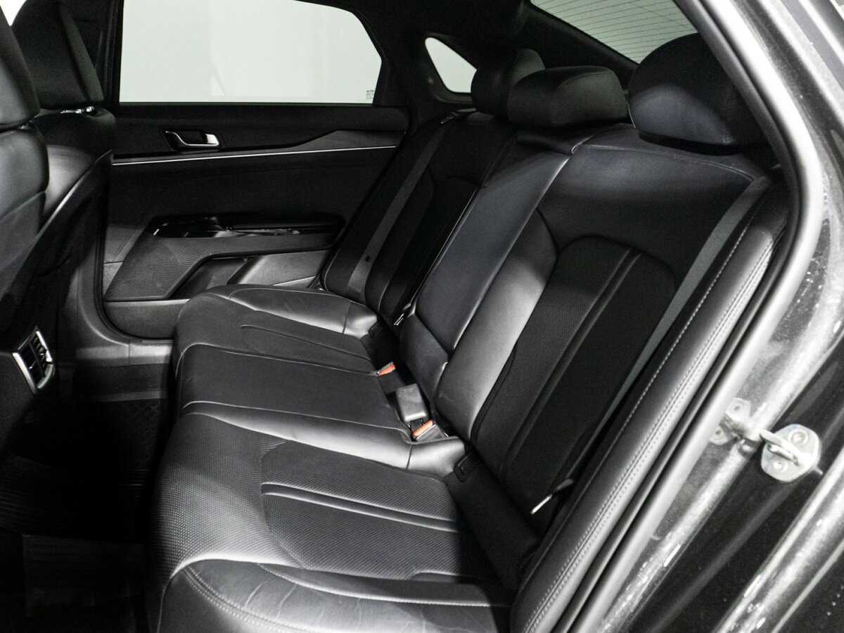 Купить Kia K5 с пробегом. Фото: #9