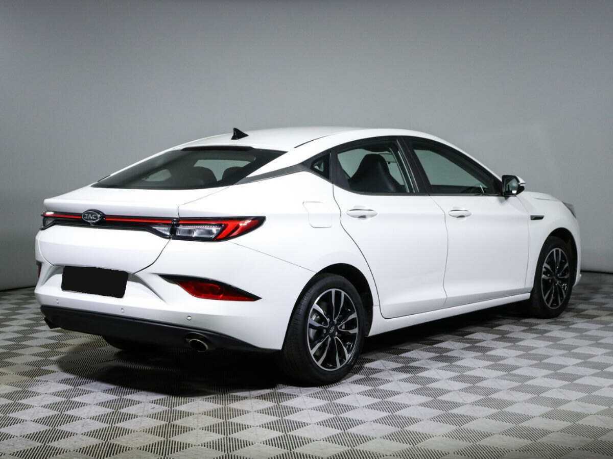 Купить JAC J7 с пробегом. Фото: #4