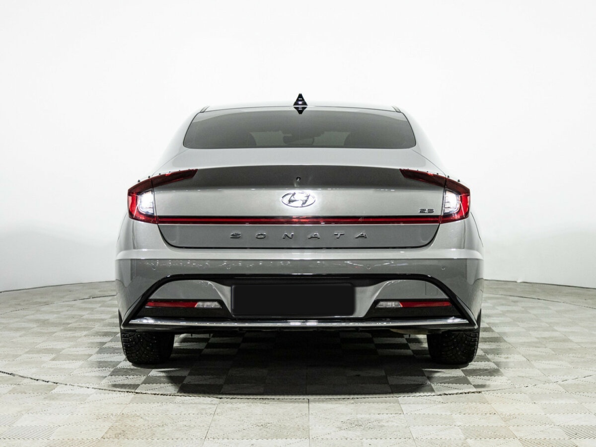 Купить Hyundai Sonata с пробегом. Фото: #4