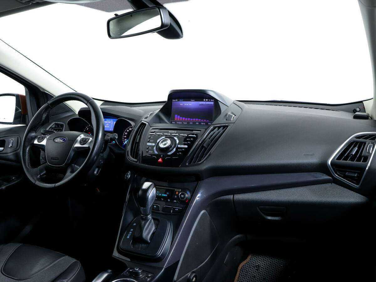 Купить Ford Kuga с пробегом. Фото: #6
