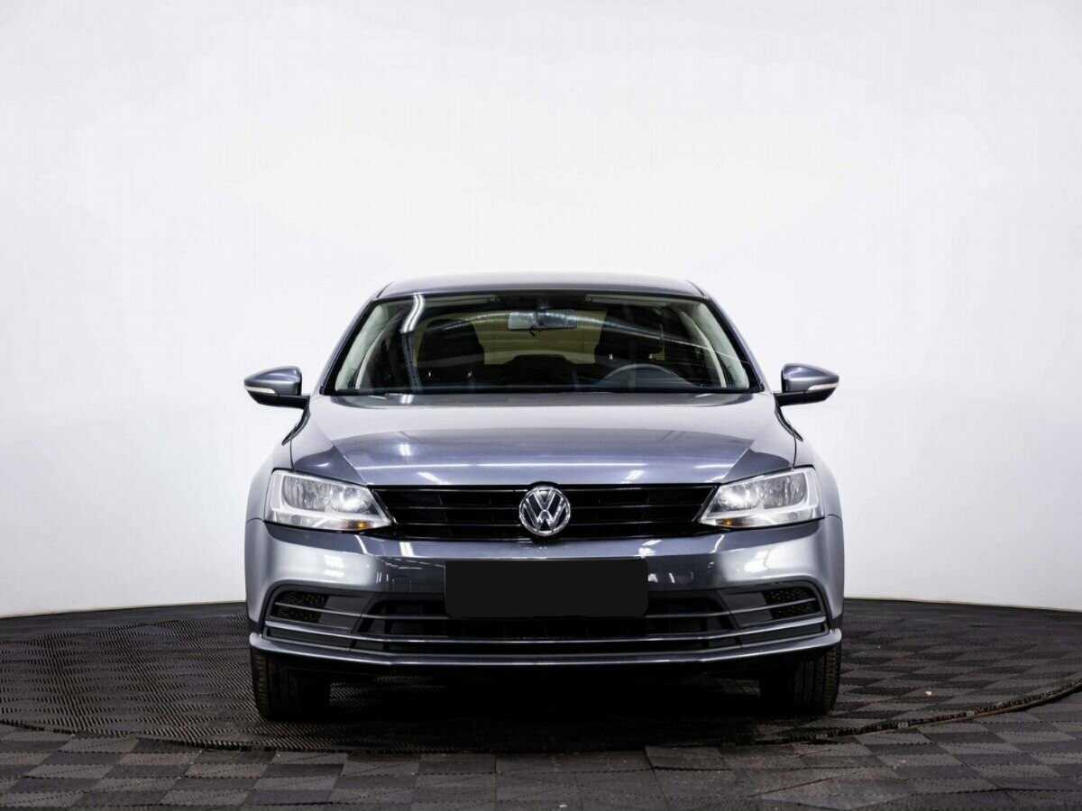Купить Volkswagen Jetta с пробегом. Фото: #1