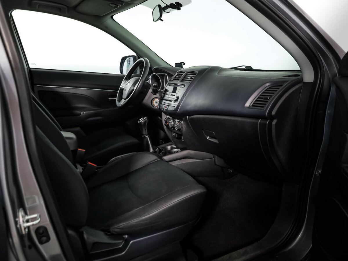 Купить Mitsubishi ASX с пробегом. Фото: #15