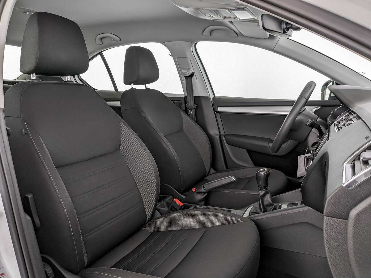 Купить Skoda Octavia с пробегом. Фото: #18