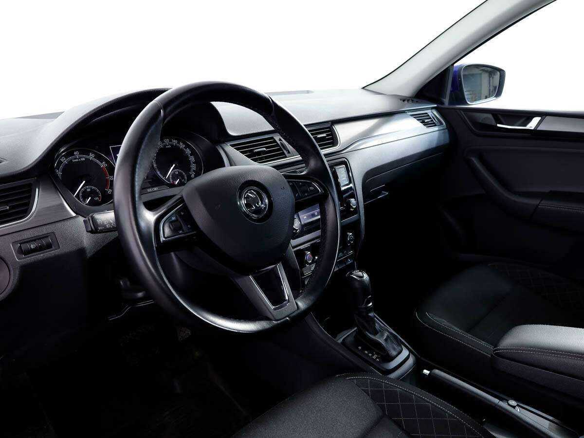 Купить Skoda Rapid с пробегом. Фото: #10