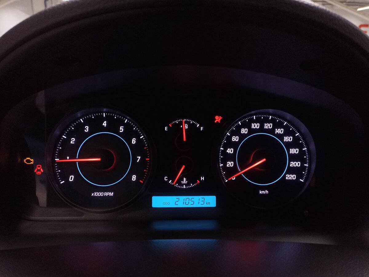 Купить Chevrolet Captiva с пробегом. Фото: #12