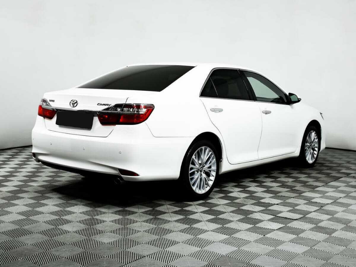 Купить Toyota Camry с пробегом. Фото: #4