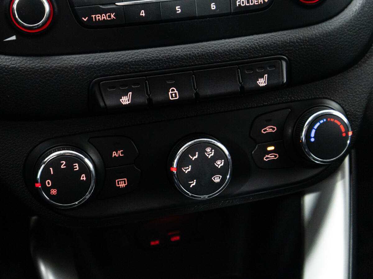 Купить Kia Ceed с пробегом. Фото: #14